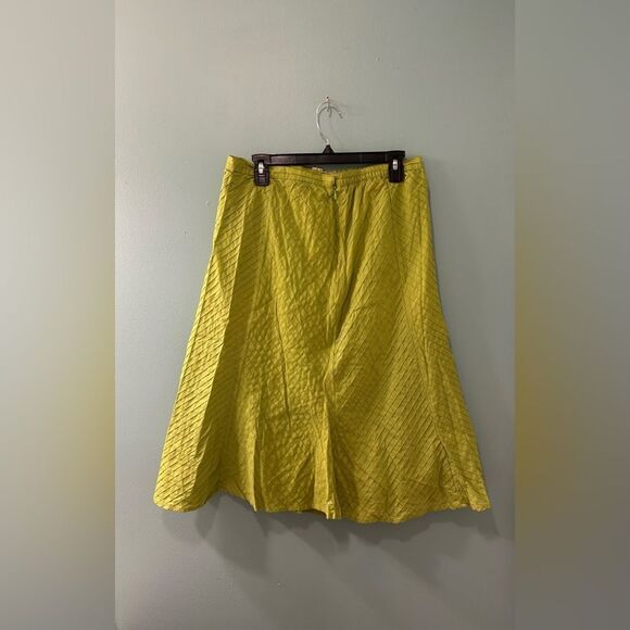 NWT … KIM ROGERS SIGNATURE “Size: L” Lime Skirt - Picture 2 of 4